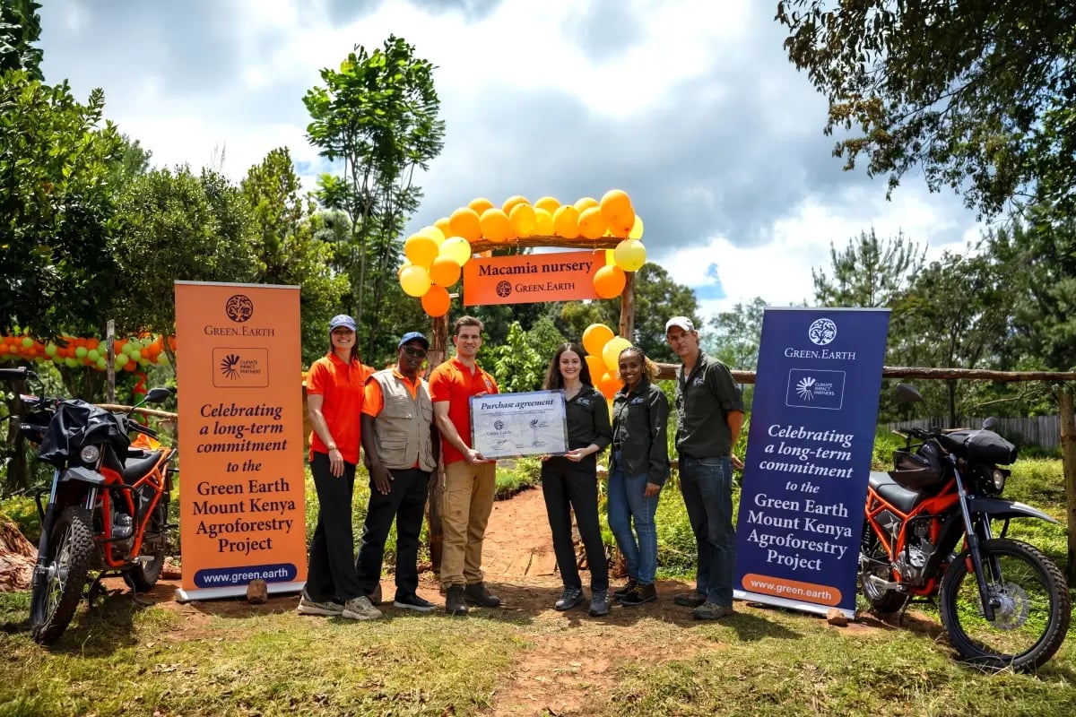170326_PR Green Earth signs substantial long-term carbon credit offtake agreement for Kenya agroforestry project_visual 2