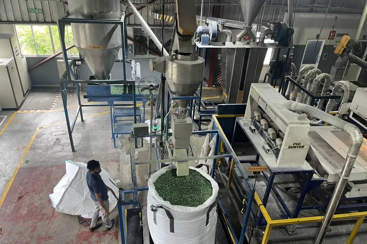 Green wheels, A transformative leap for plastic collection in Sri Lanka_visual 3