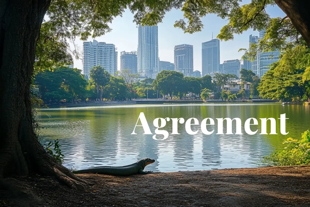Singapore and Thailand forge ASEAN’s first Article 6 deal_Lumphini Park, Bangkok’s green lungs, with a water monitor lizard in the foreground_visual 1