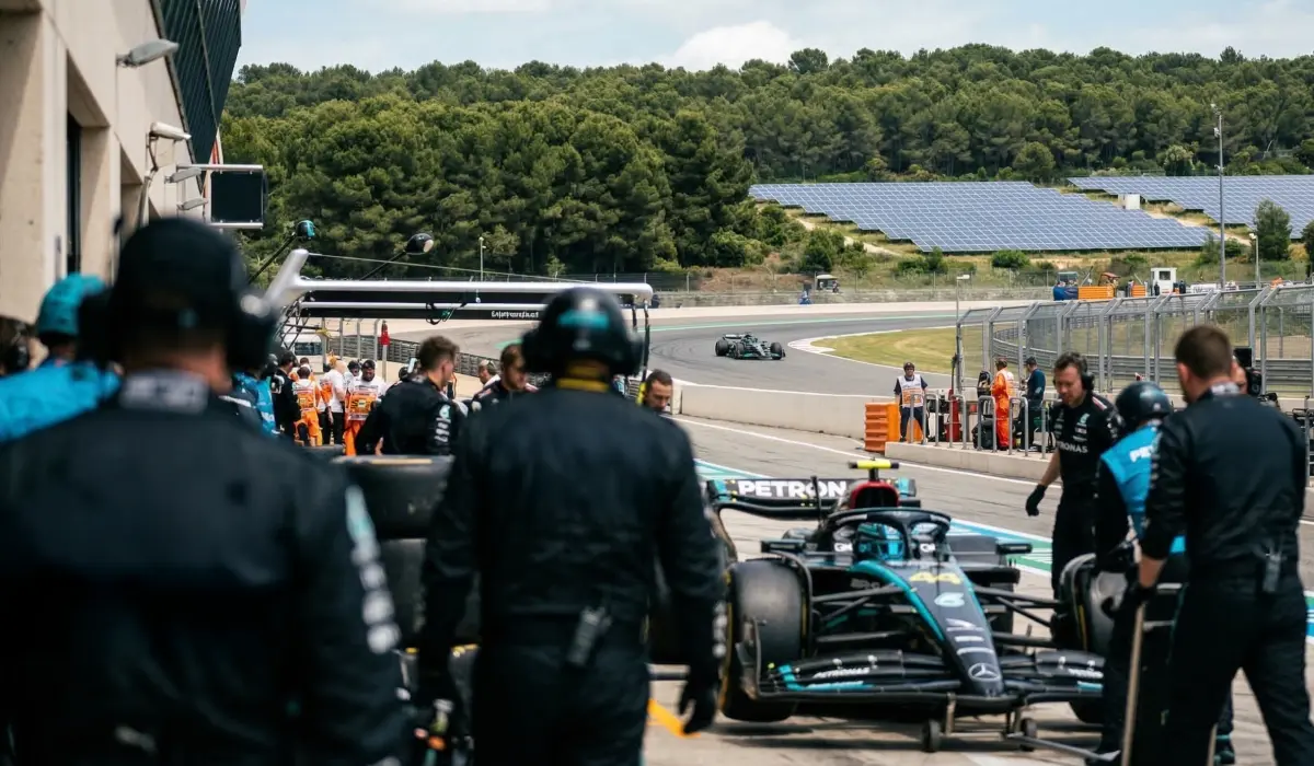 Mercedes AMG Petronas expands carbon strategy 